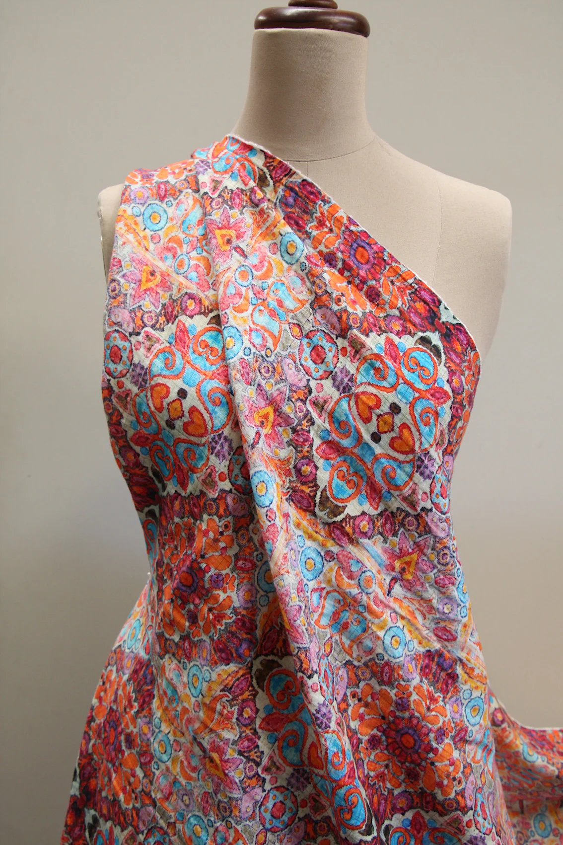 Kaleidescope Love Washed Printed Linen - Image 4