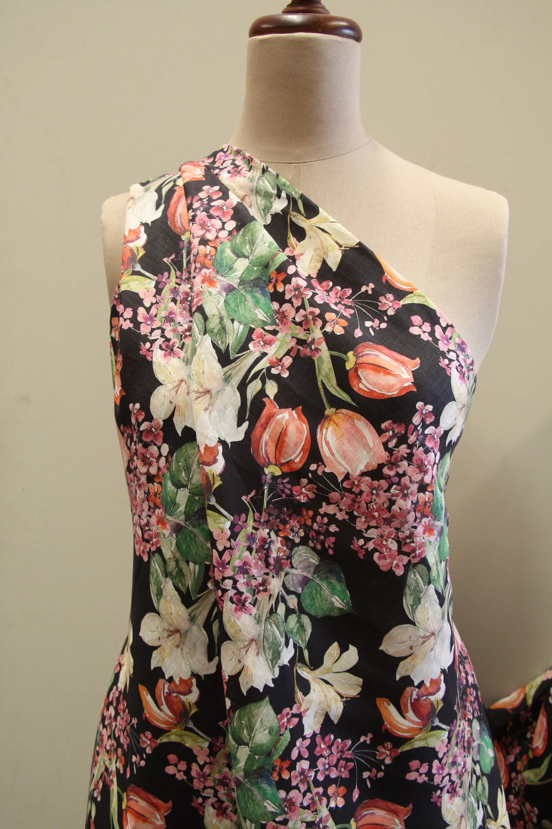 Katie's Garden Printed Linen - Image 6
