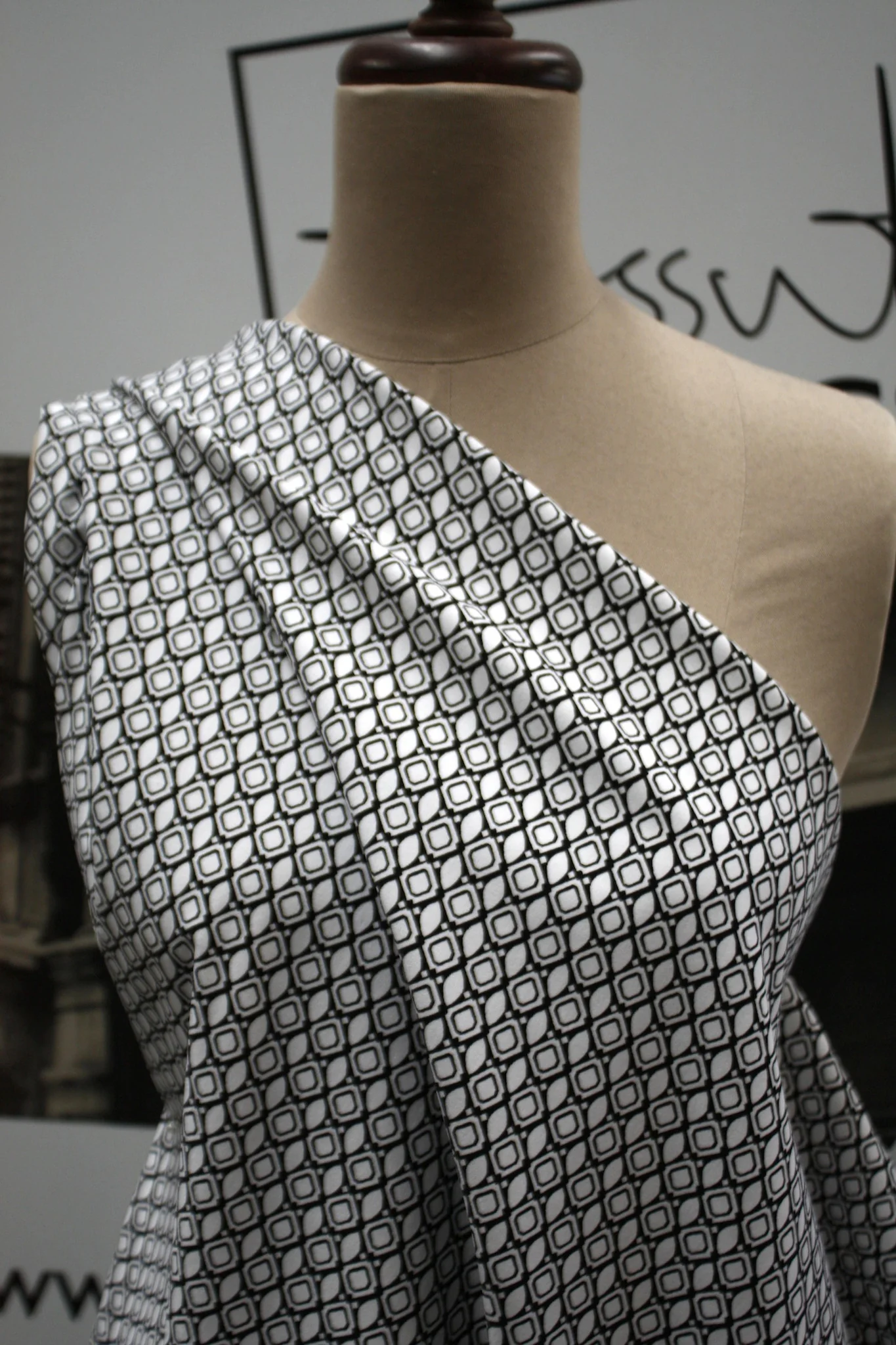 Keep Looking - Image 4