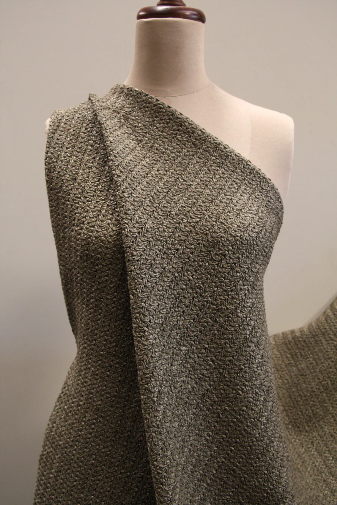 Khaki Weave Raffia - Image 3