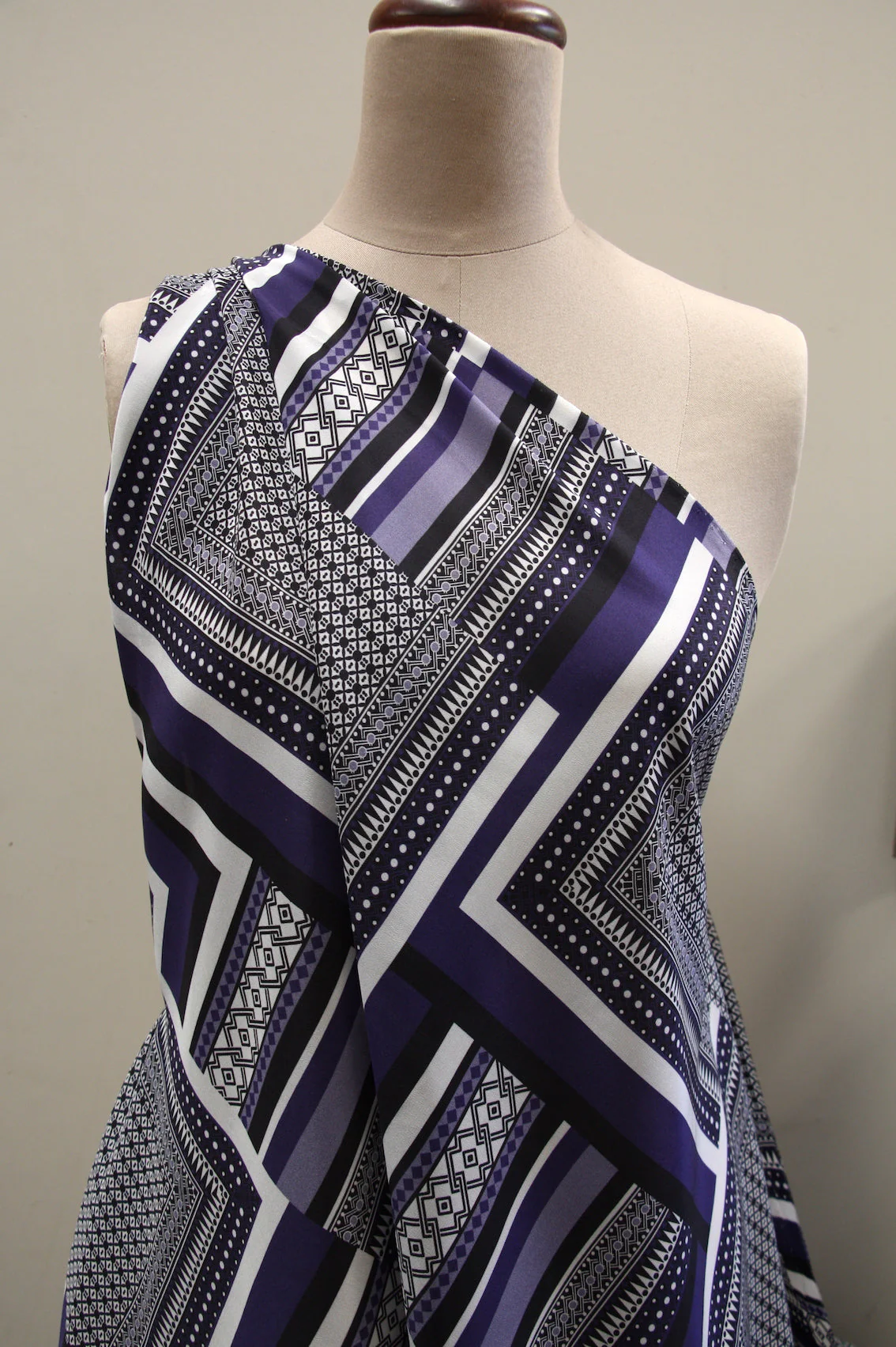 Last Chance of Bordertown - Silk Crepe De Chine - Image 5