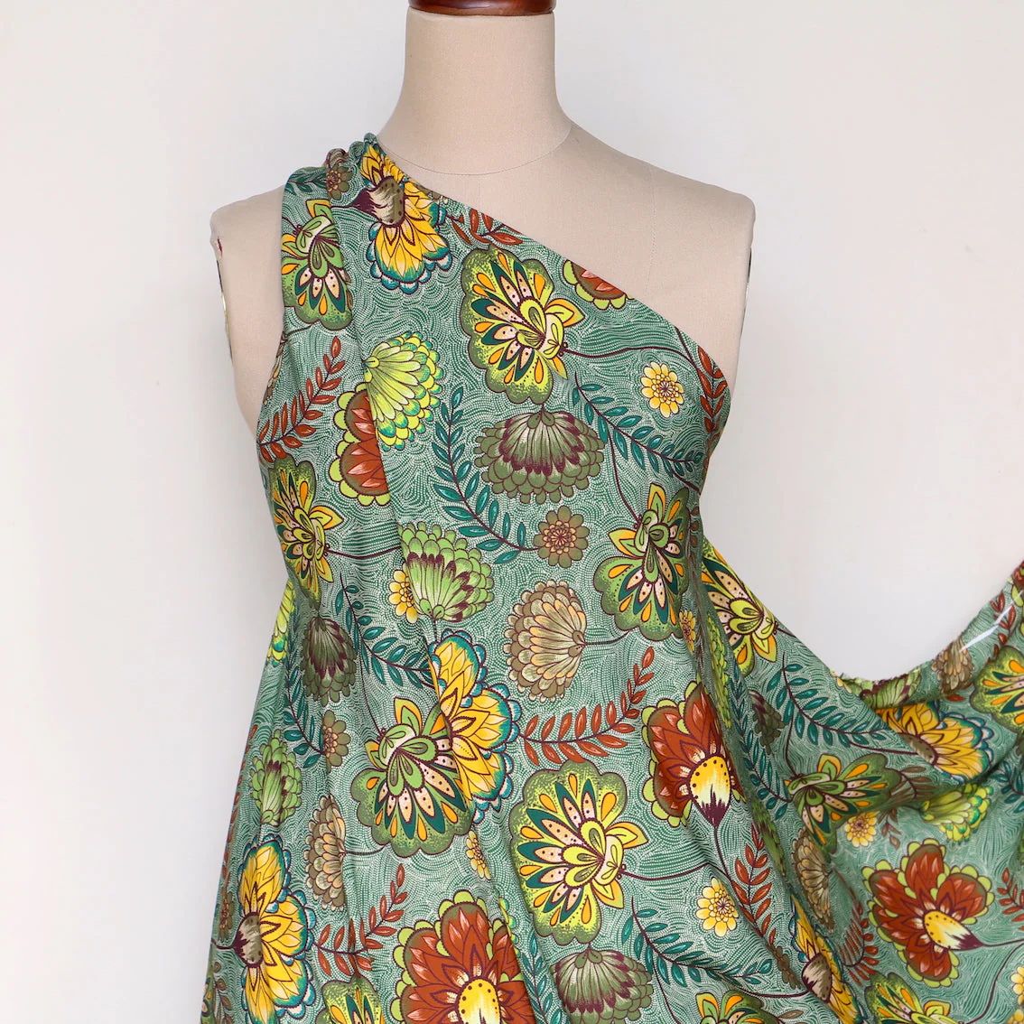 Last Chance of Carmen Forest Viscose Poplin - Image 6