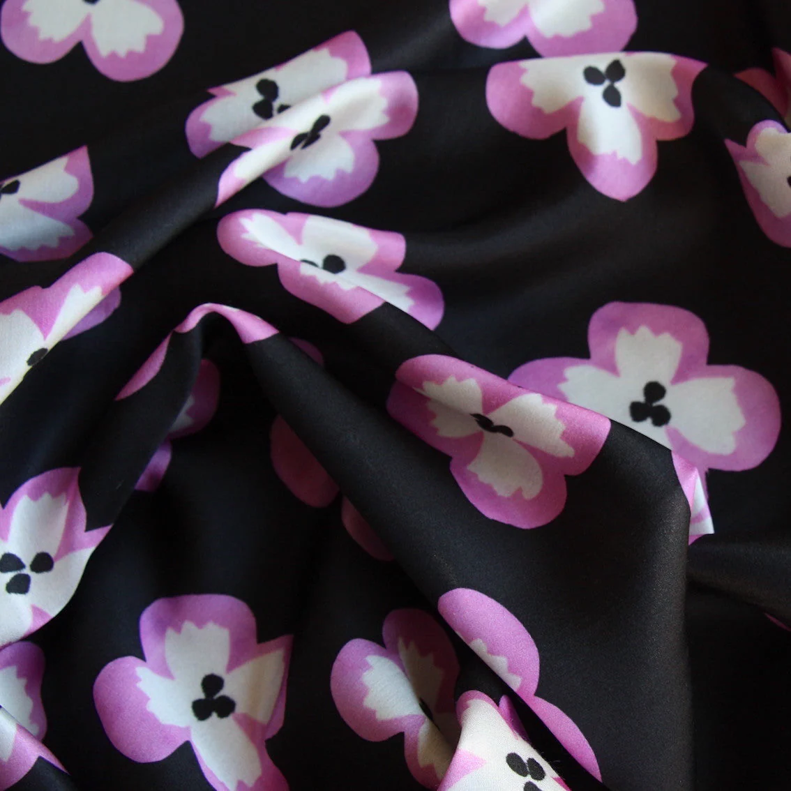 Last Chance of Clover In Pink - Image 2