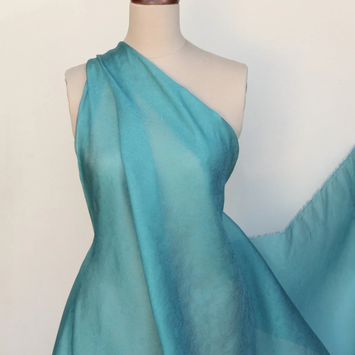 Last Chance of Teal Jacquard Organza - Image 4
