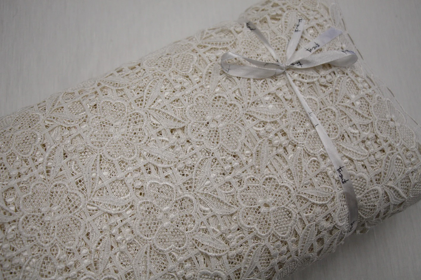 Lattice Floral Ivory