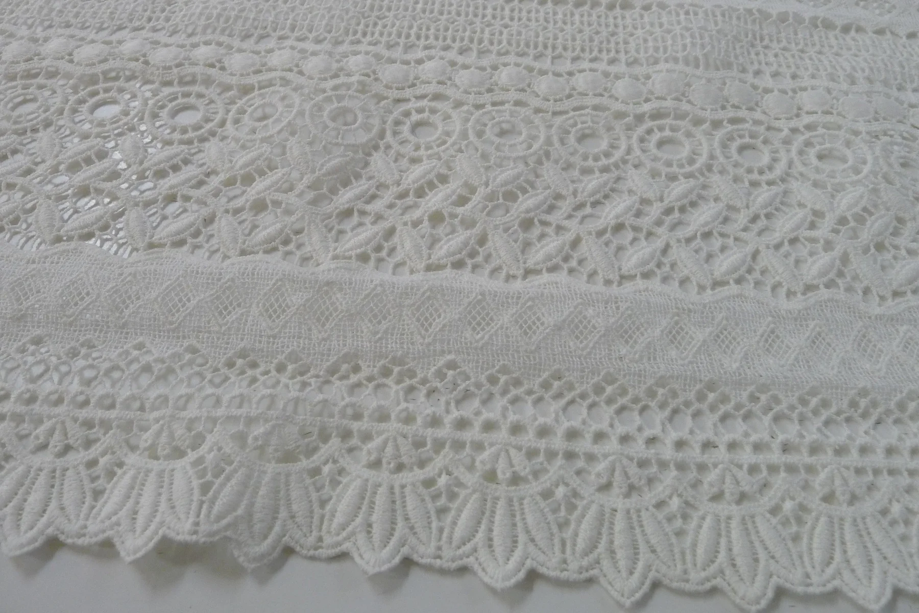 Lavern Cotton Guipure Lace - Image 5