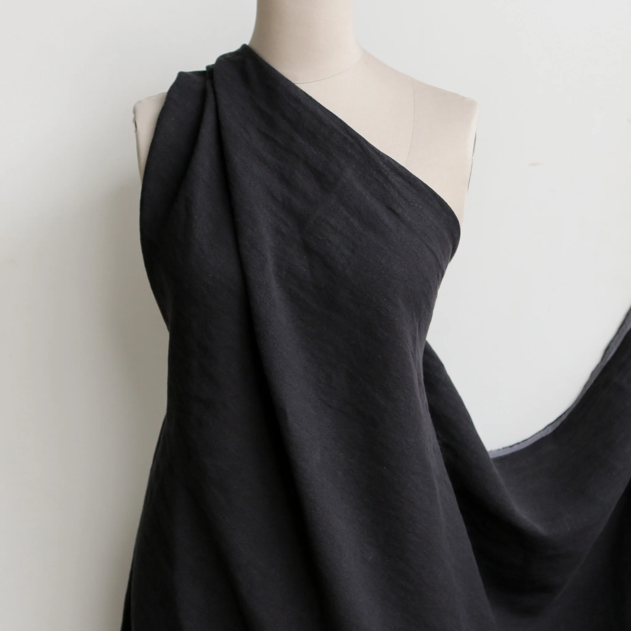 Layla Onyx Stone Washed Linen - Image 4