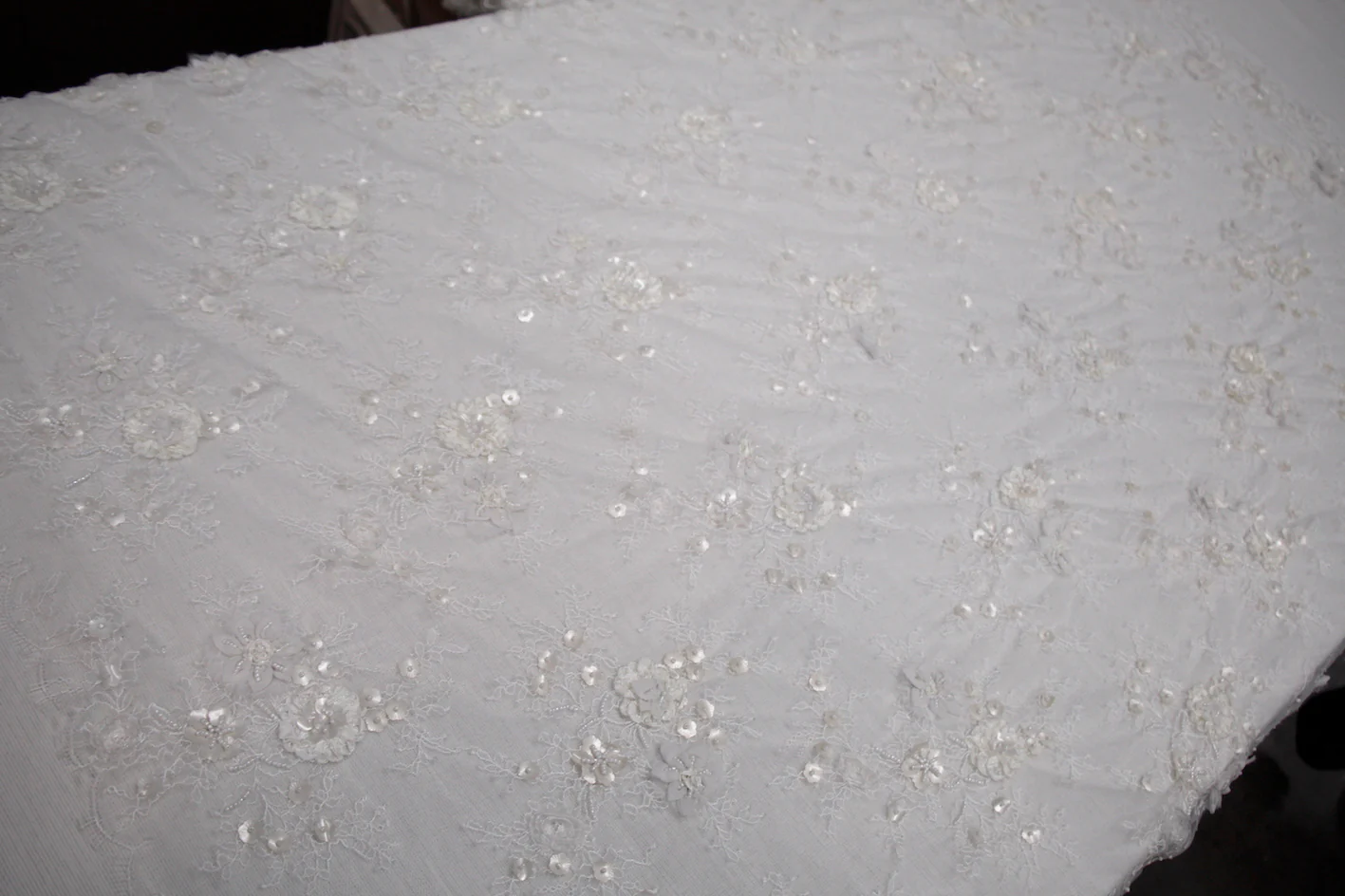 Le Mermaid Ivory - Beaded Lace - Image 4
