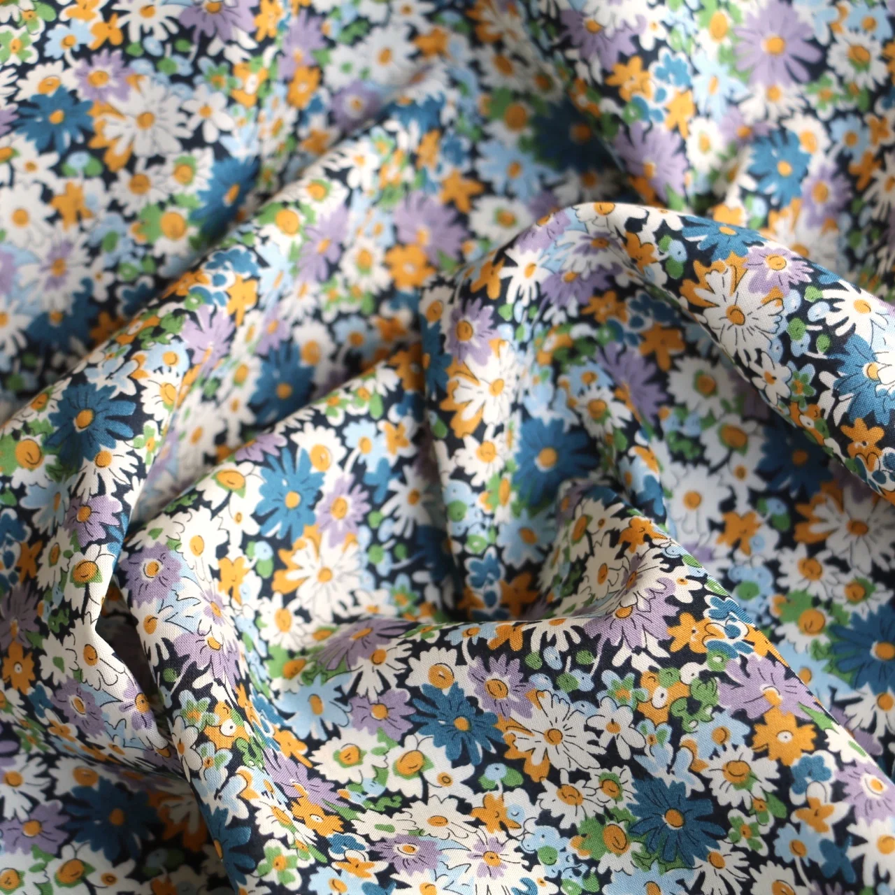 Libby - Liberty Tana Lawn™ - Image 2