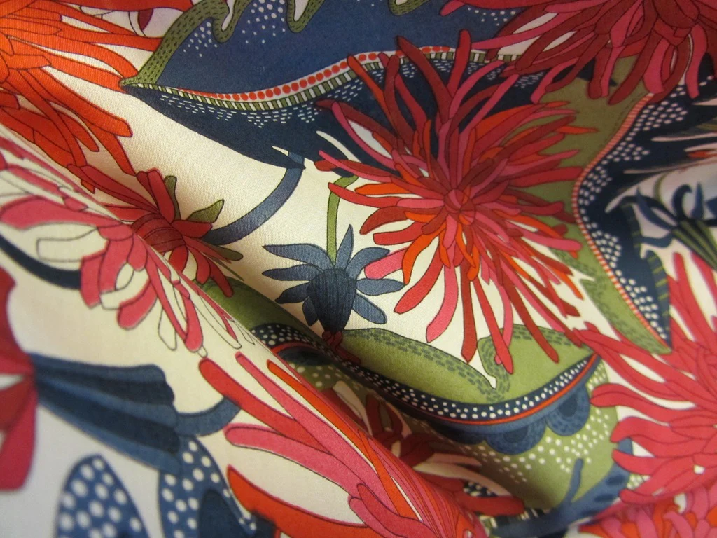 Liberty - Becci Navy/Red Tana Lawn - Image 3