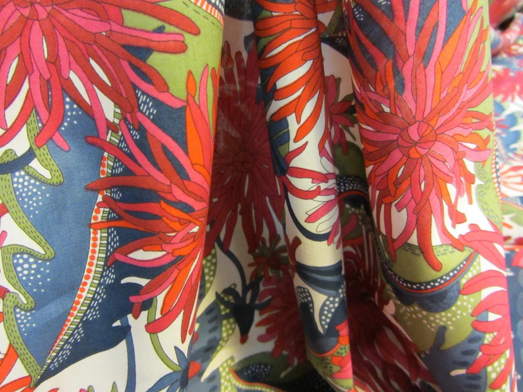 Liberty - Becci Navy/Red Tana Lawn - Image 4