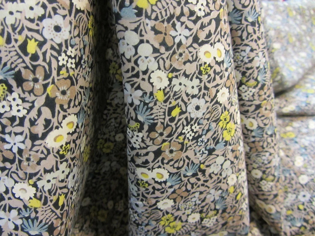 Liberty - Fitzgerald Grey Tana Lawn - Image 2