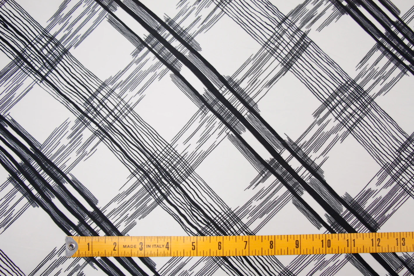 Licorice Scratchings - Image 2