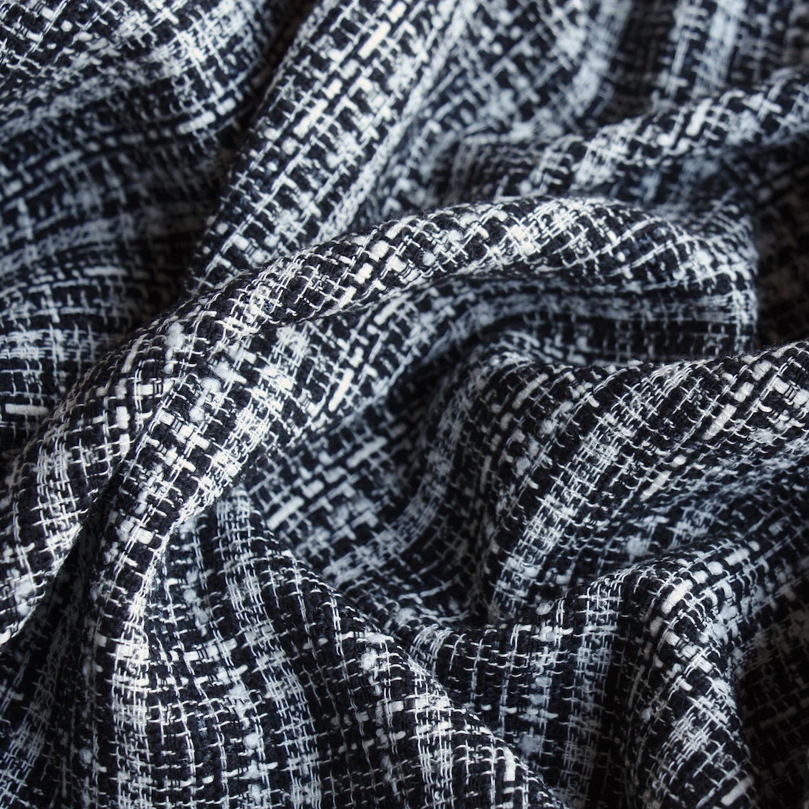 Licorice Weaver - Image 2