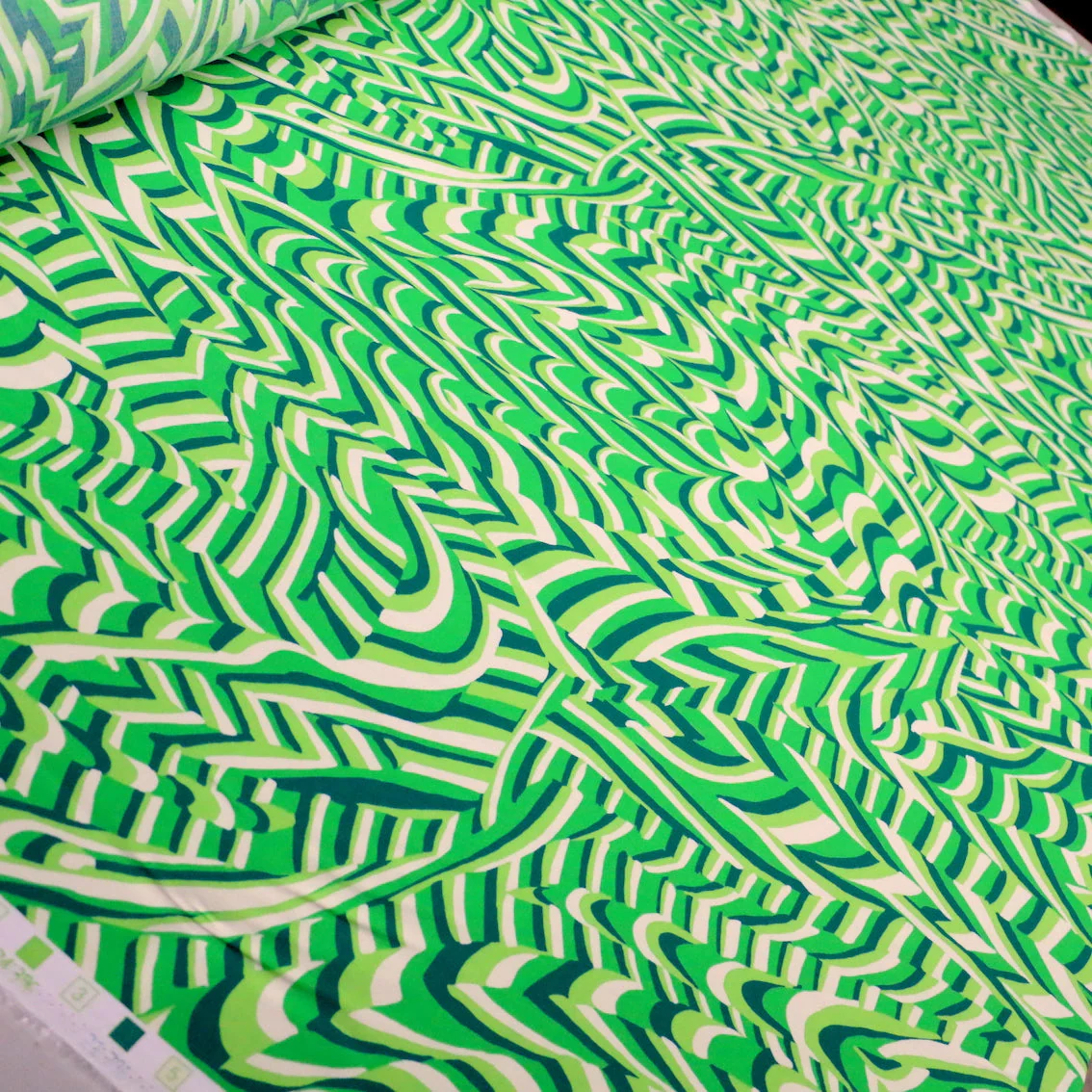 Lime Twist Viscose Poplin - Image 4