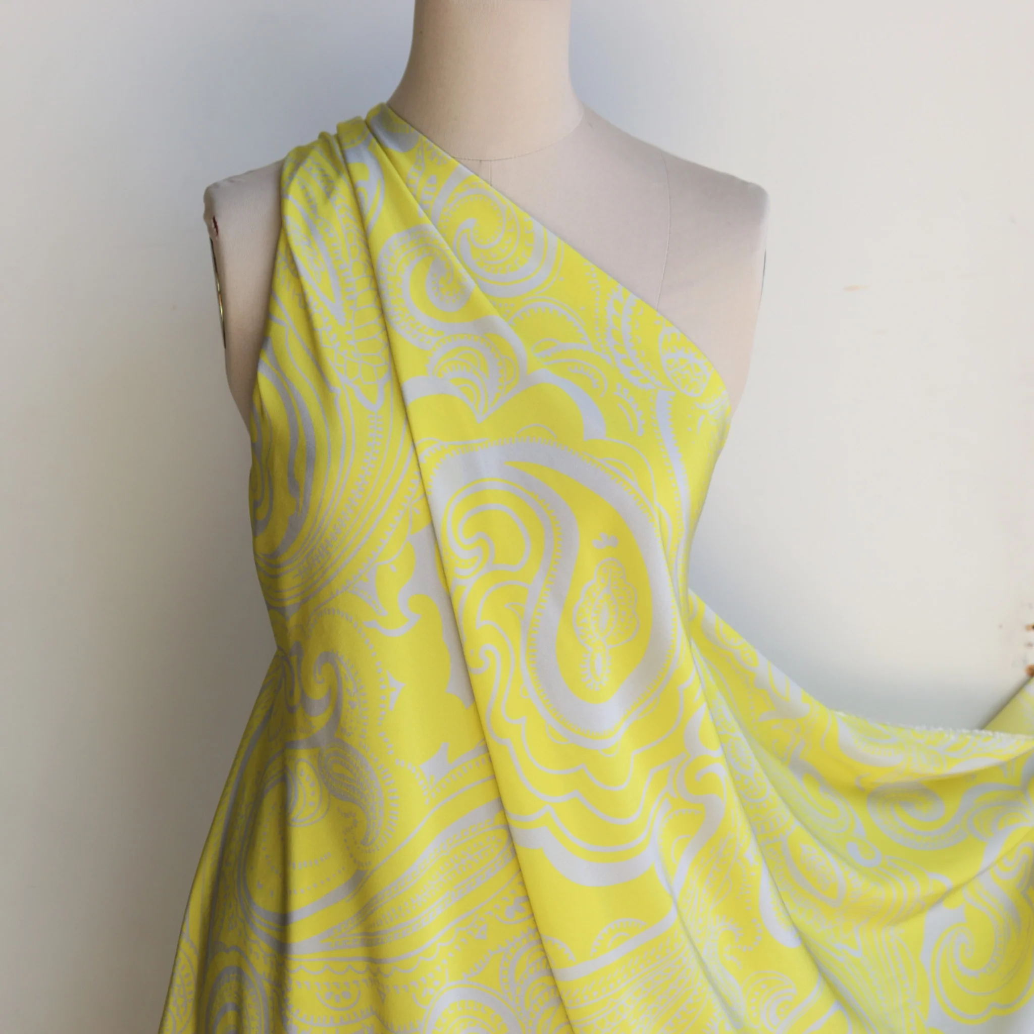 Limoncello Paisley Silk Crepe De Chine - Image 6