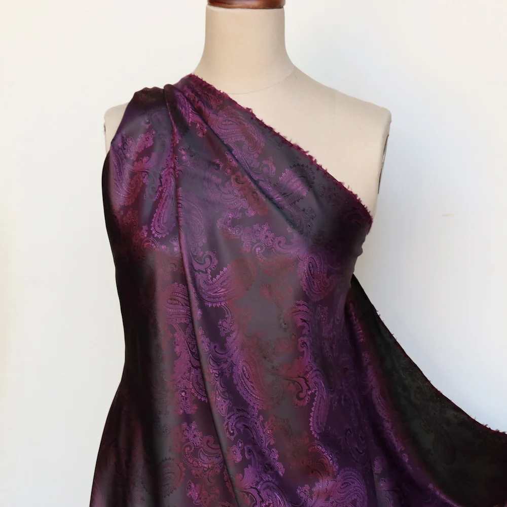 Lin Paisley Berry/Black - Fancy Lining - Image 5