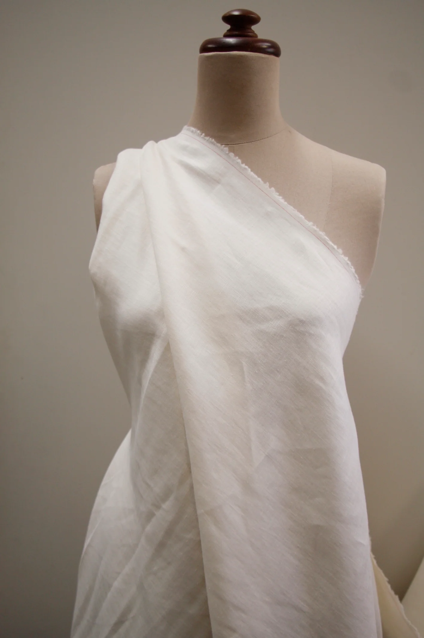 Linda Cream - Image 2