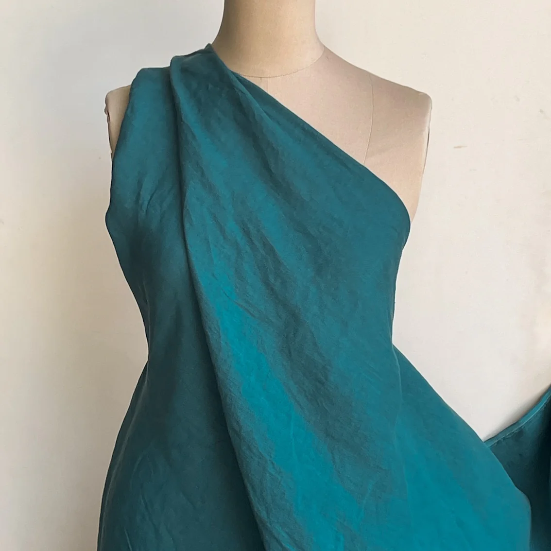 Linford Lagoon Washed Linen - Image 3