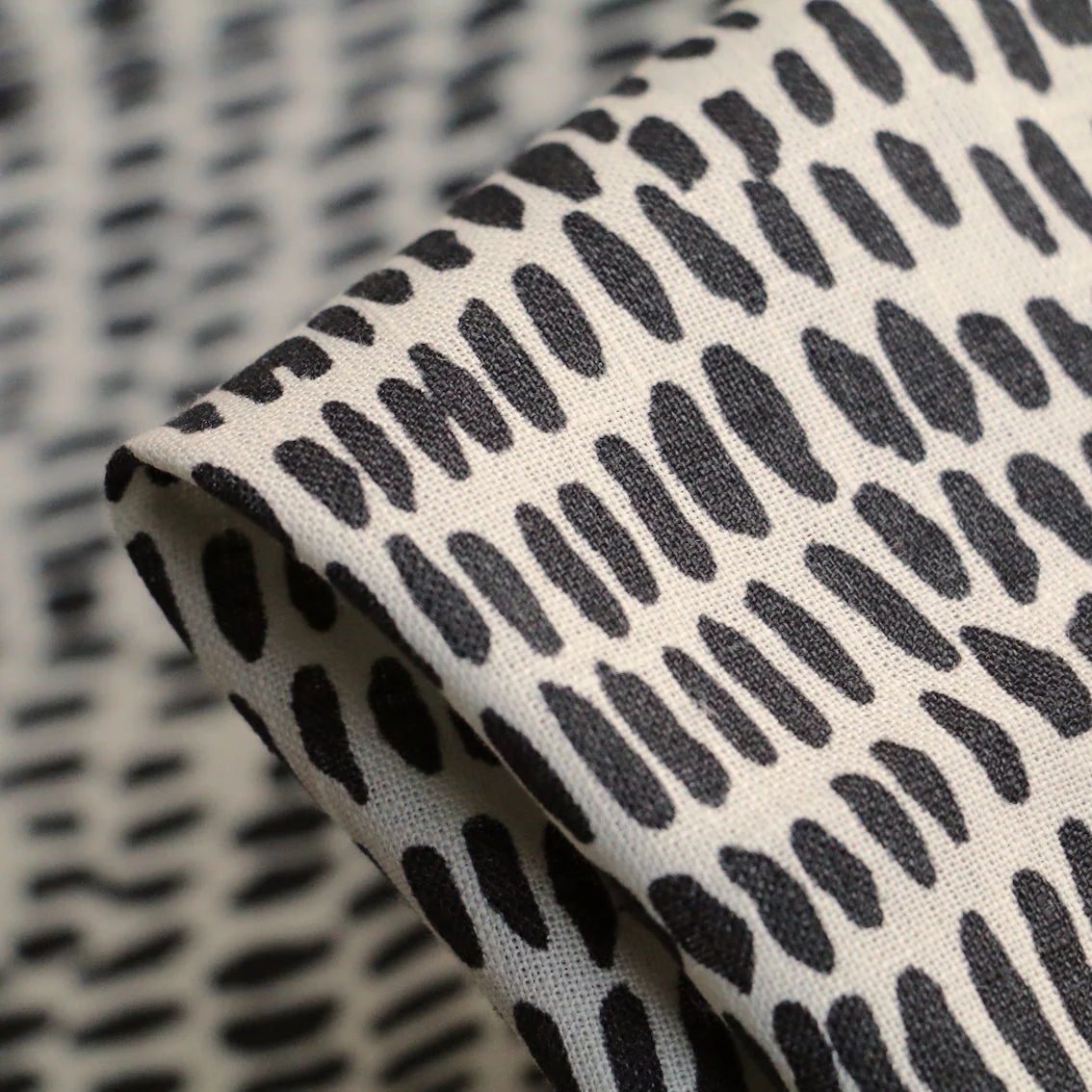 Lino Strokes Printed Linen