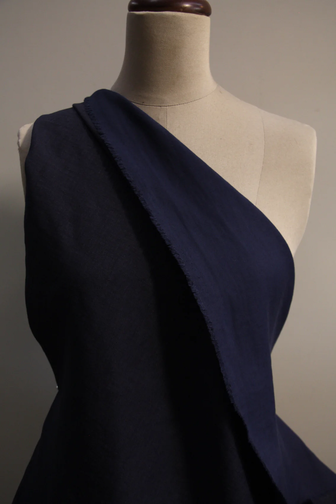 Linton Navy - Bonded Linen/Cotton - Image 4