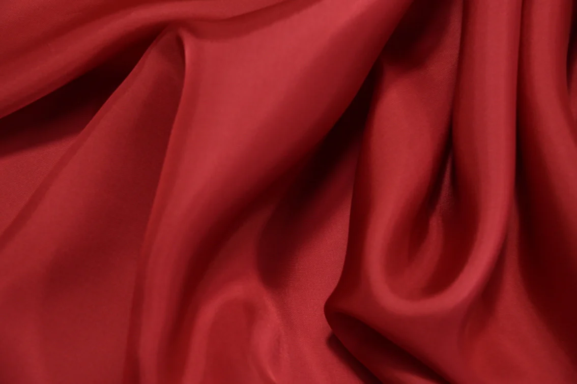 Lipstick Rayon Lining (137cm wide) - Image 2