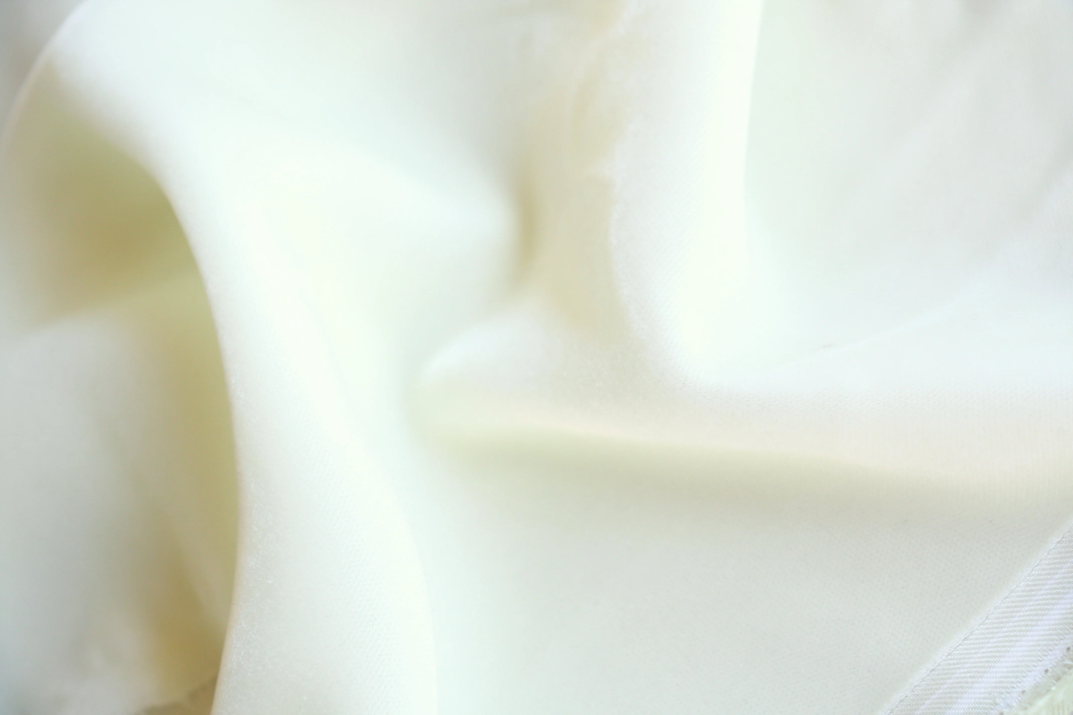Liquid Velvet - Butter - Image 2