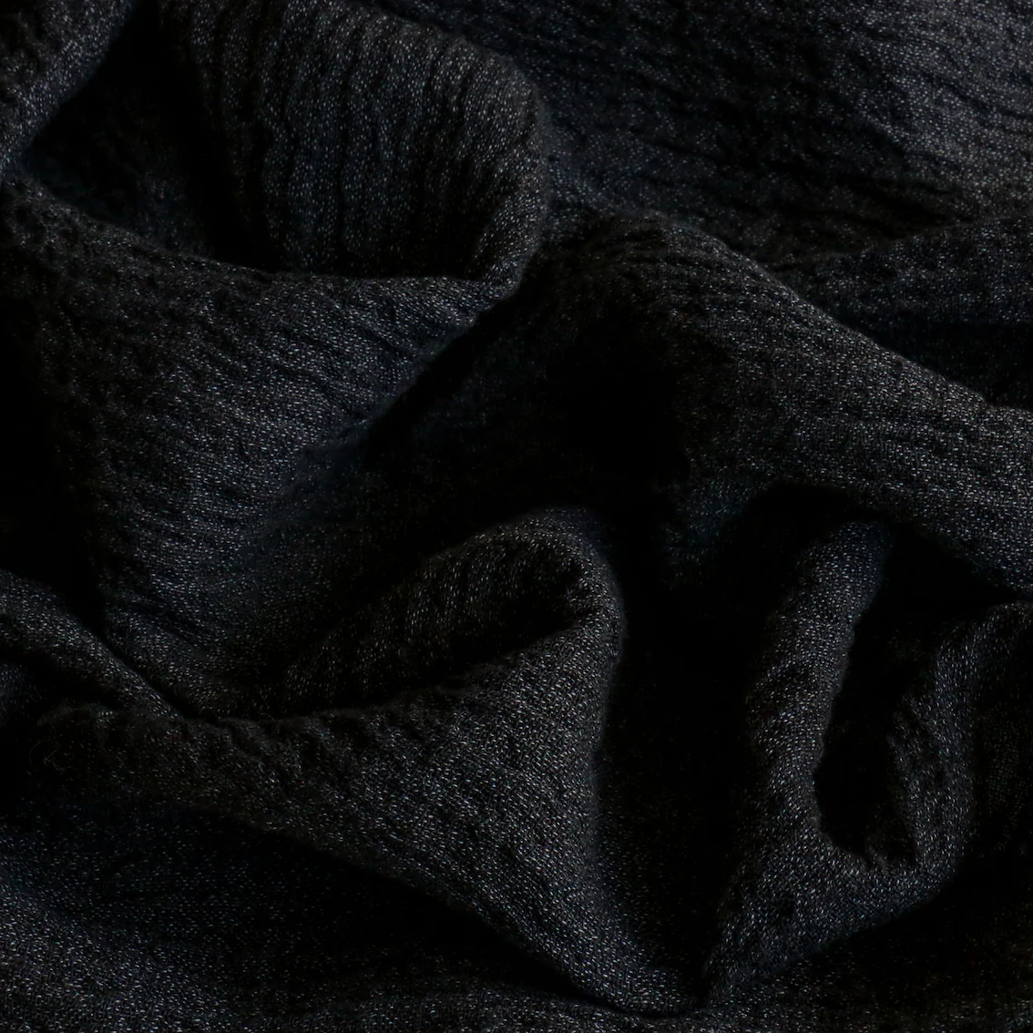 Lisbon Ebony Crinkle Linen - Image 3