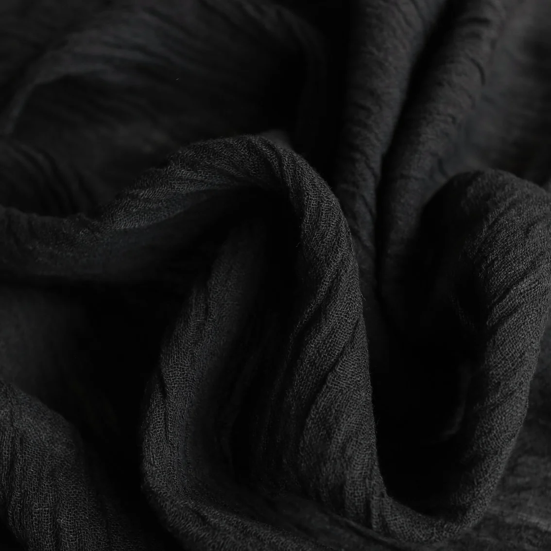 Lisbon Onyx Crinkle Linen - Image 2