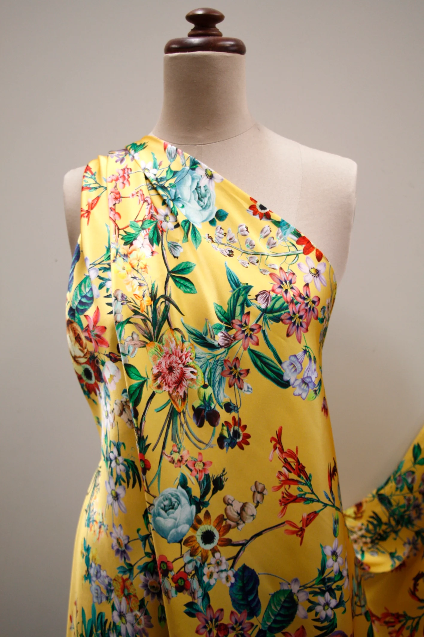 Lola's Garden - Silk Satin - Image 4