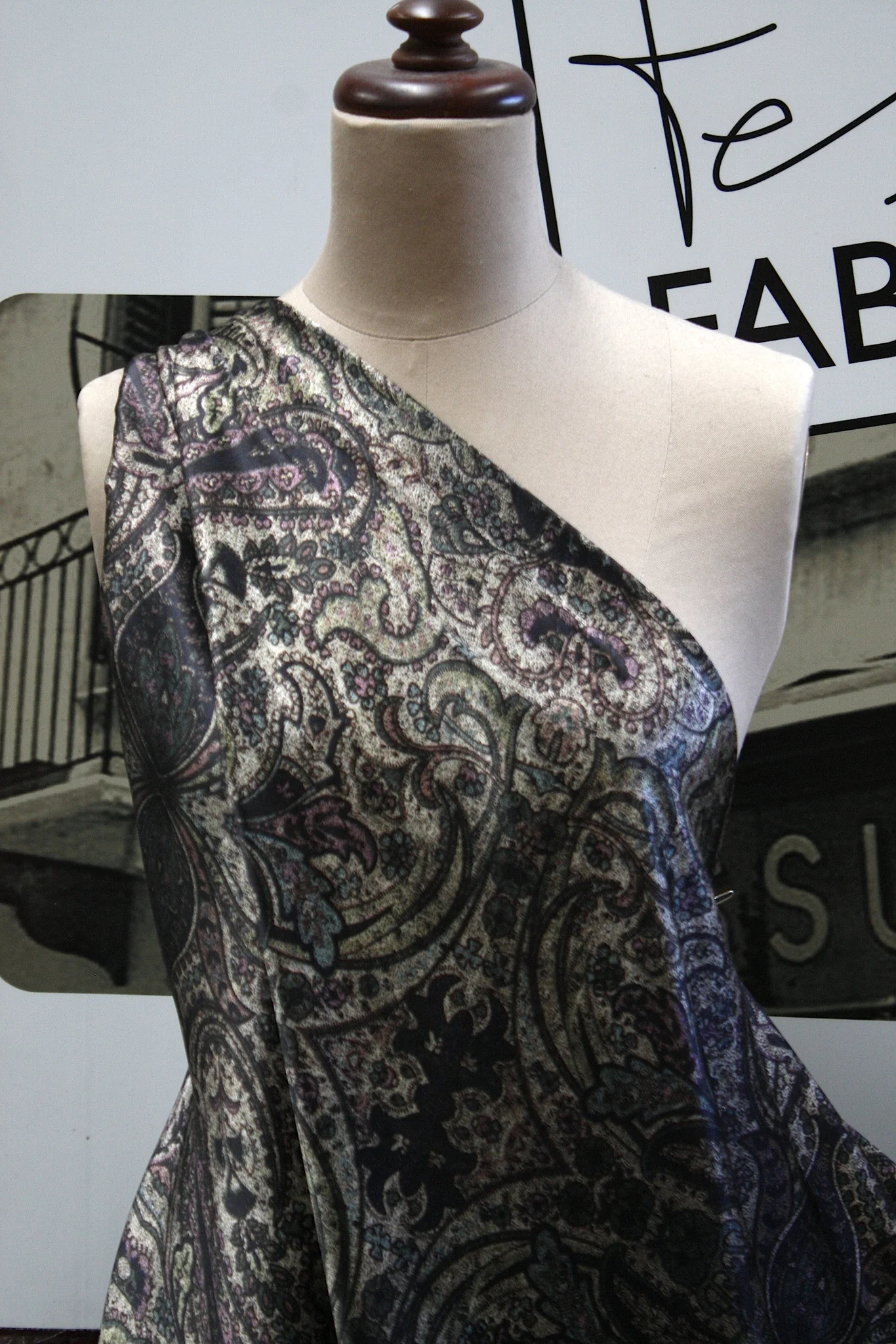 Lombardian Paisley - Image 5