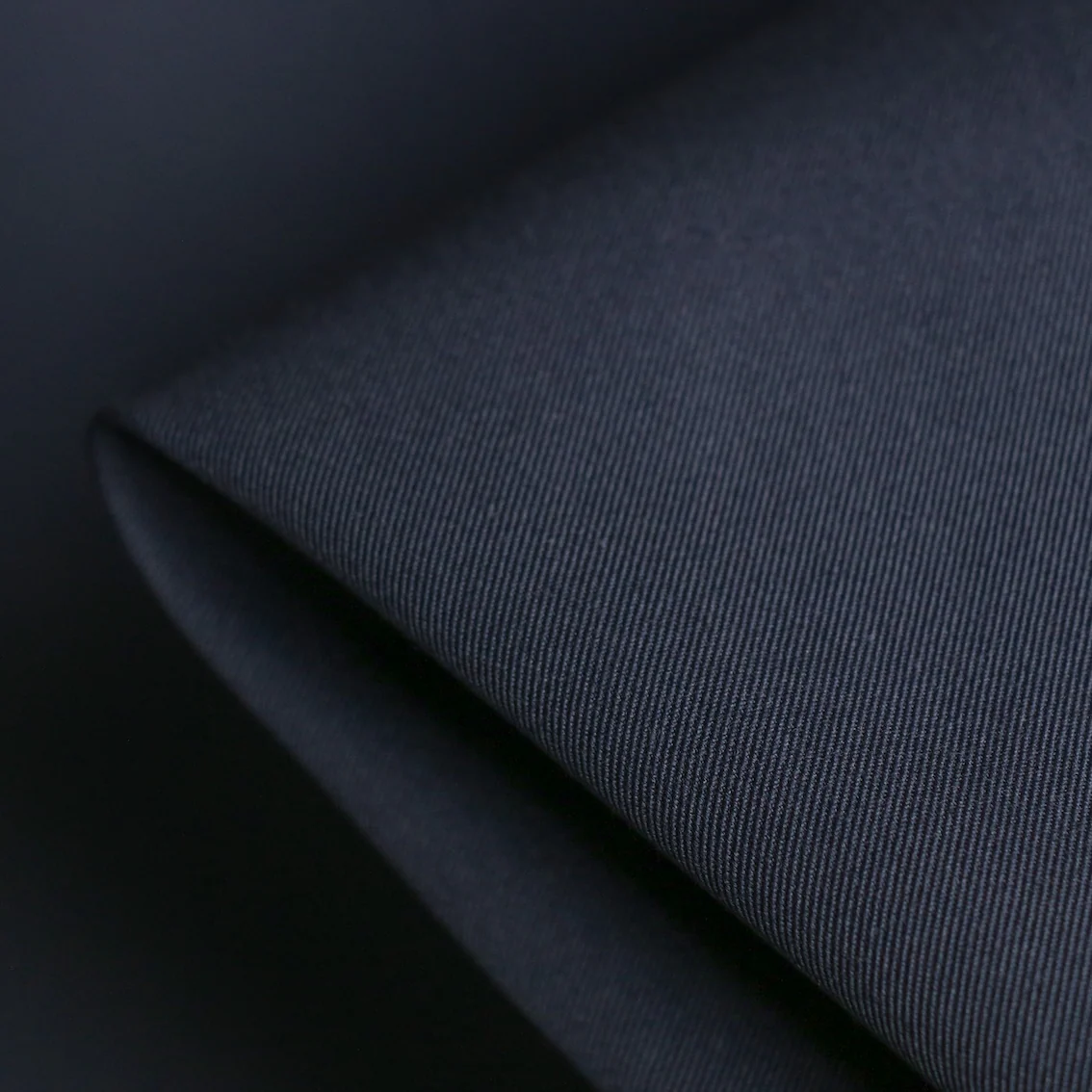 Londra Navy - Water Resistant Finish