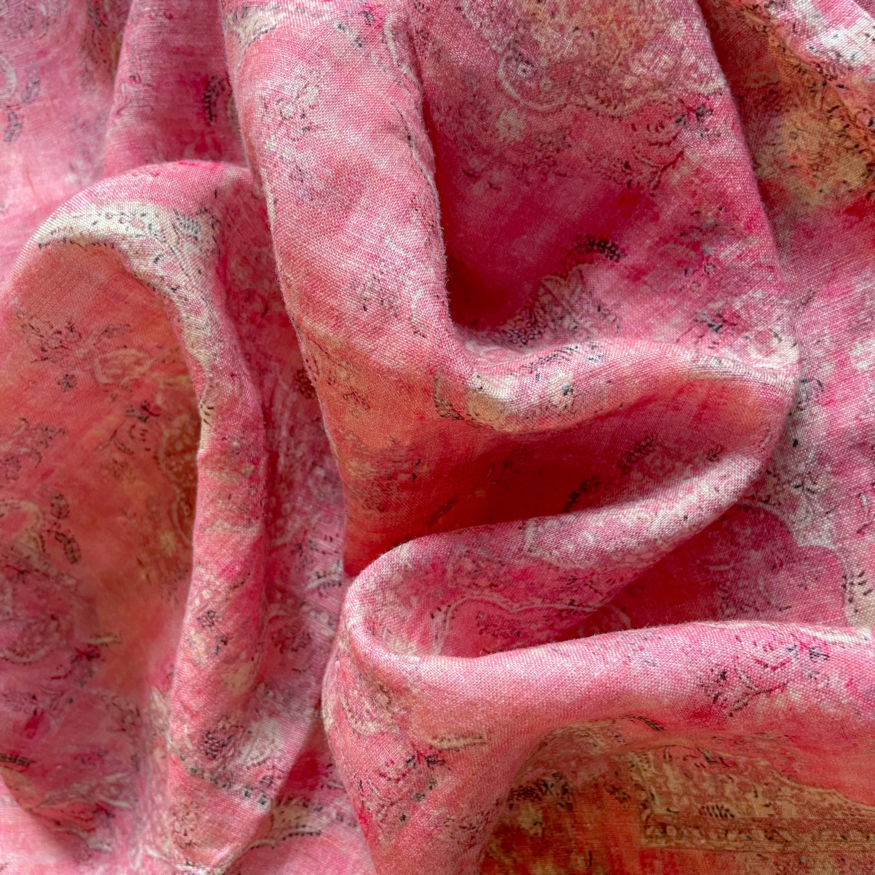 Loom Paisley Rose Washed Printed Linen - Image 2
