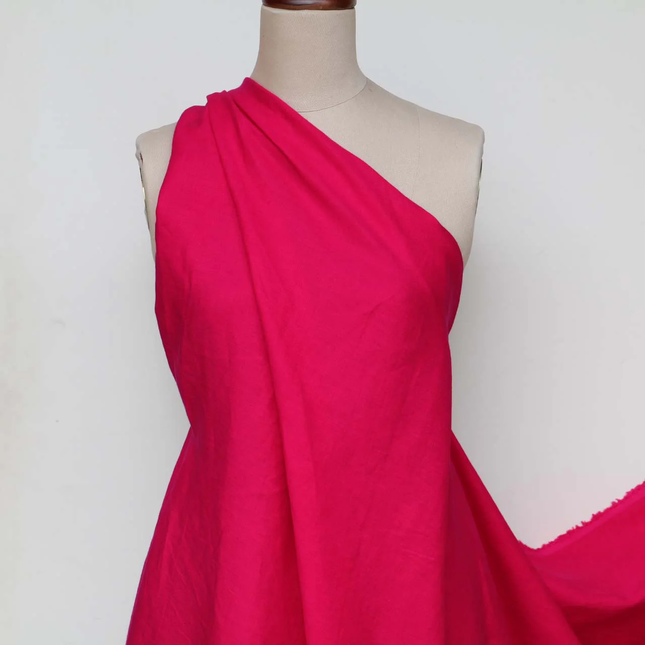Loren Raspberry Linen - Image 3