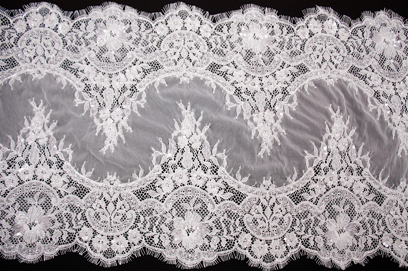 Luella Beaded Natural - Lace Trim - 35cm - Image 5