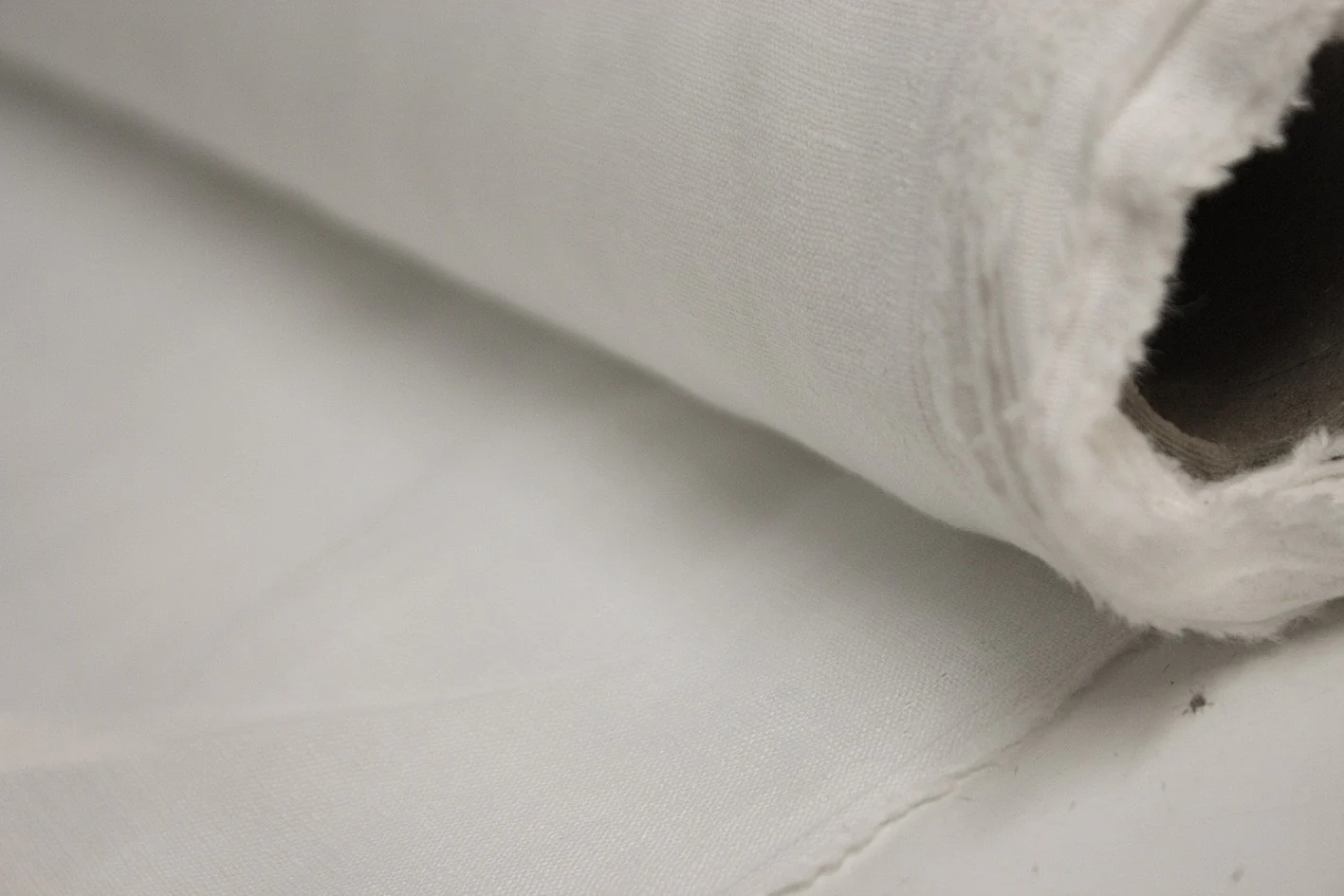 Lulu Off White Linen - Image 2