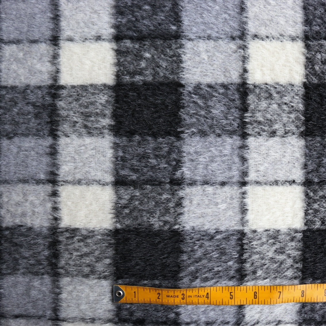 Luna Fumo Check Coating - Image 3
