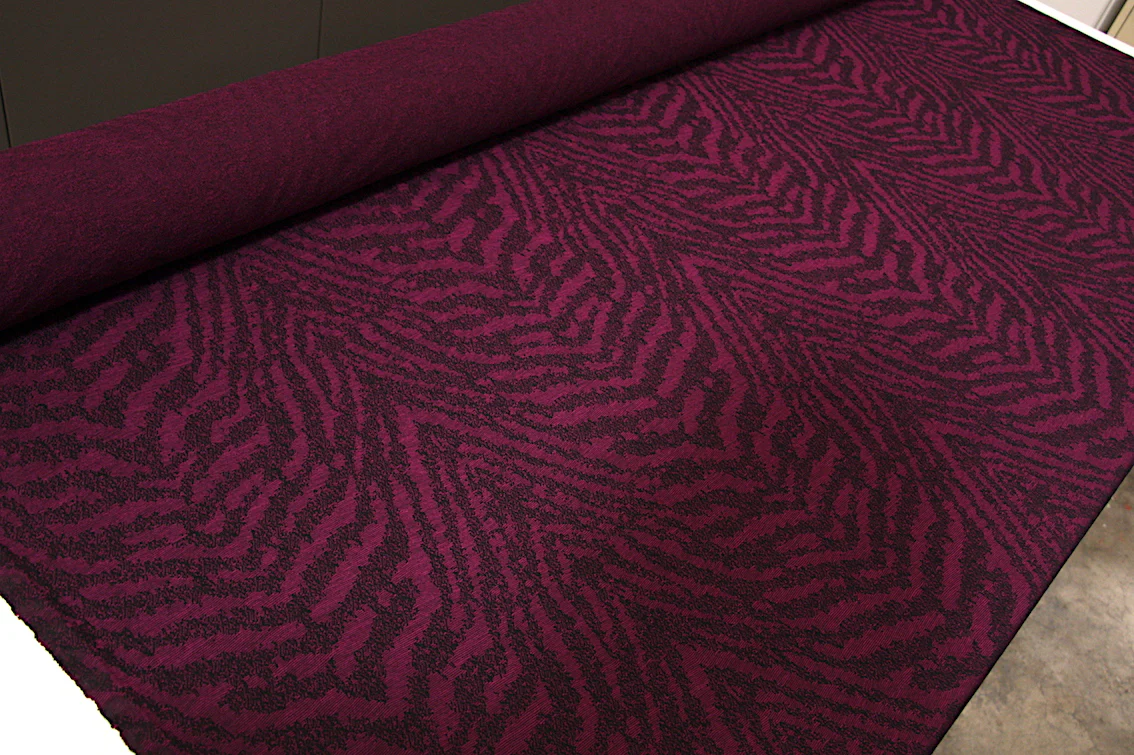 Magenta Grain Jersey - Image 3