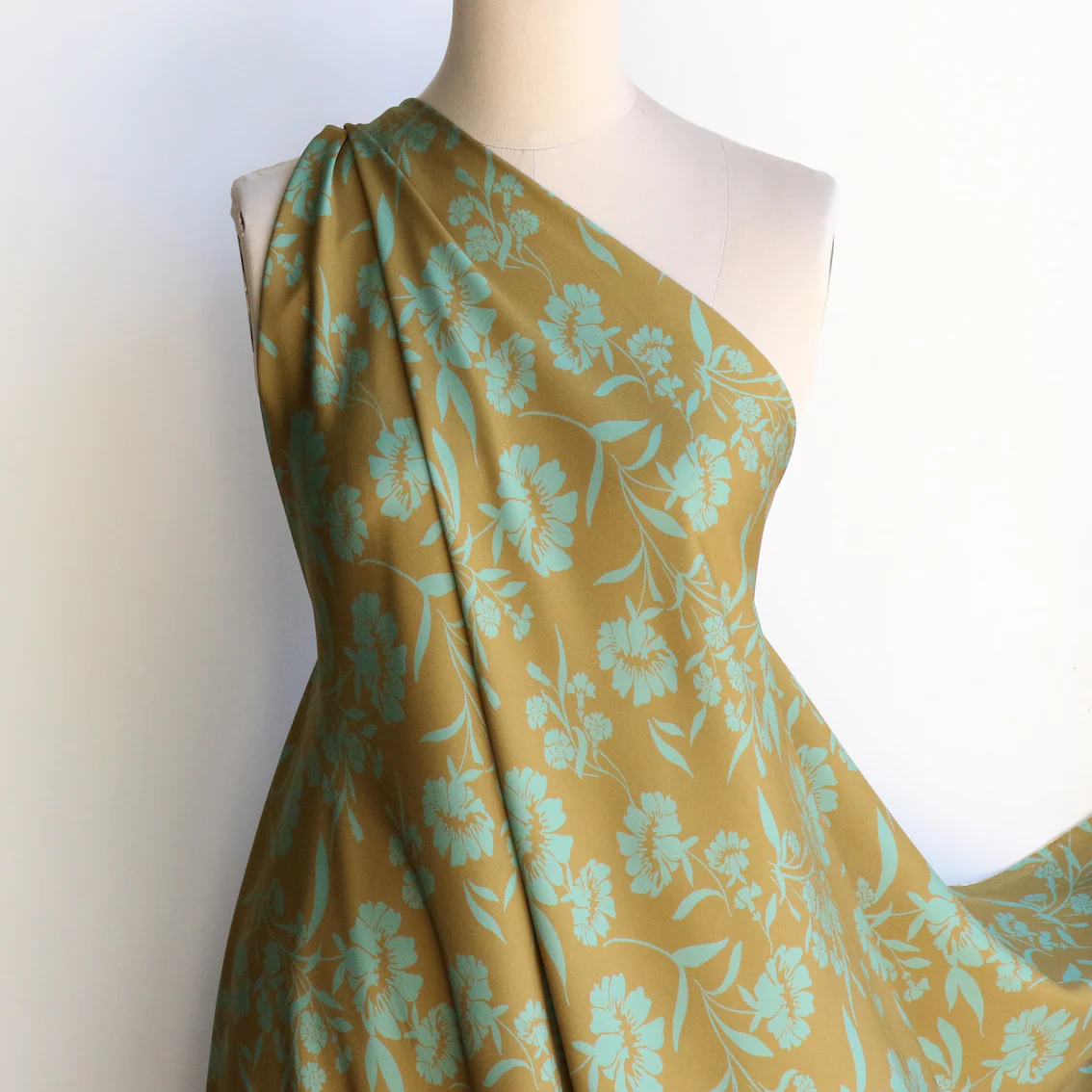 Maggie May Viscose - Image 5