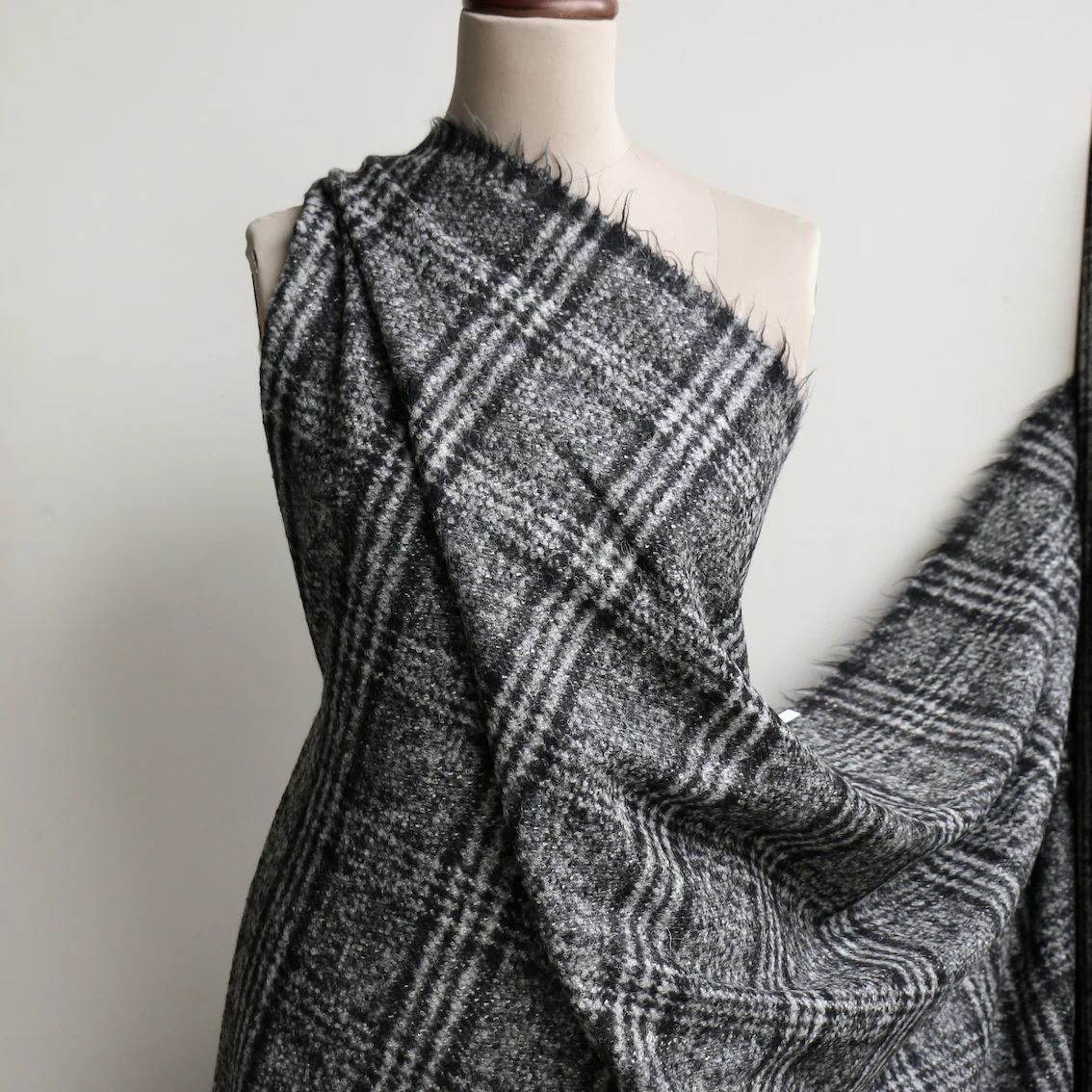 Mara Check Wool/Mohair - Image 5