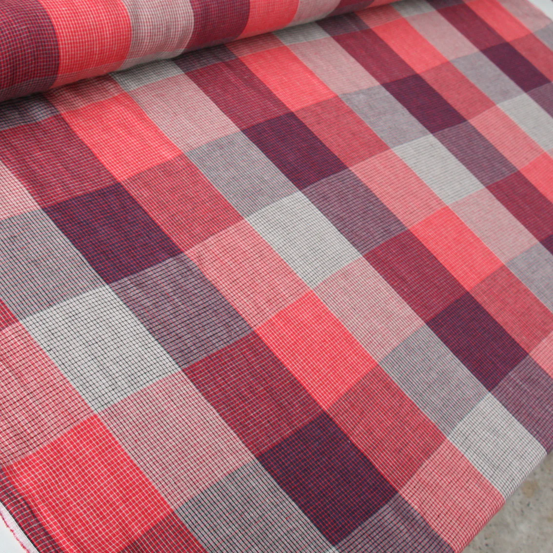 Marrakesh Berry Washed Linen - Image 4
