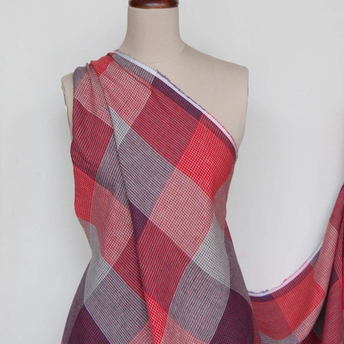 Marrakesh Berry Washed Linen - Image 6