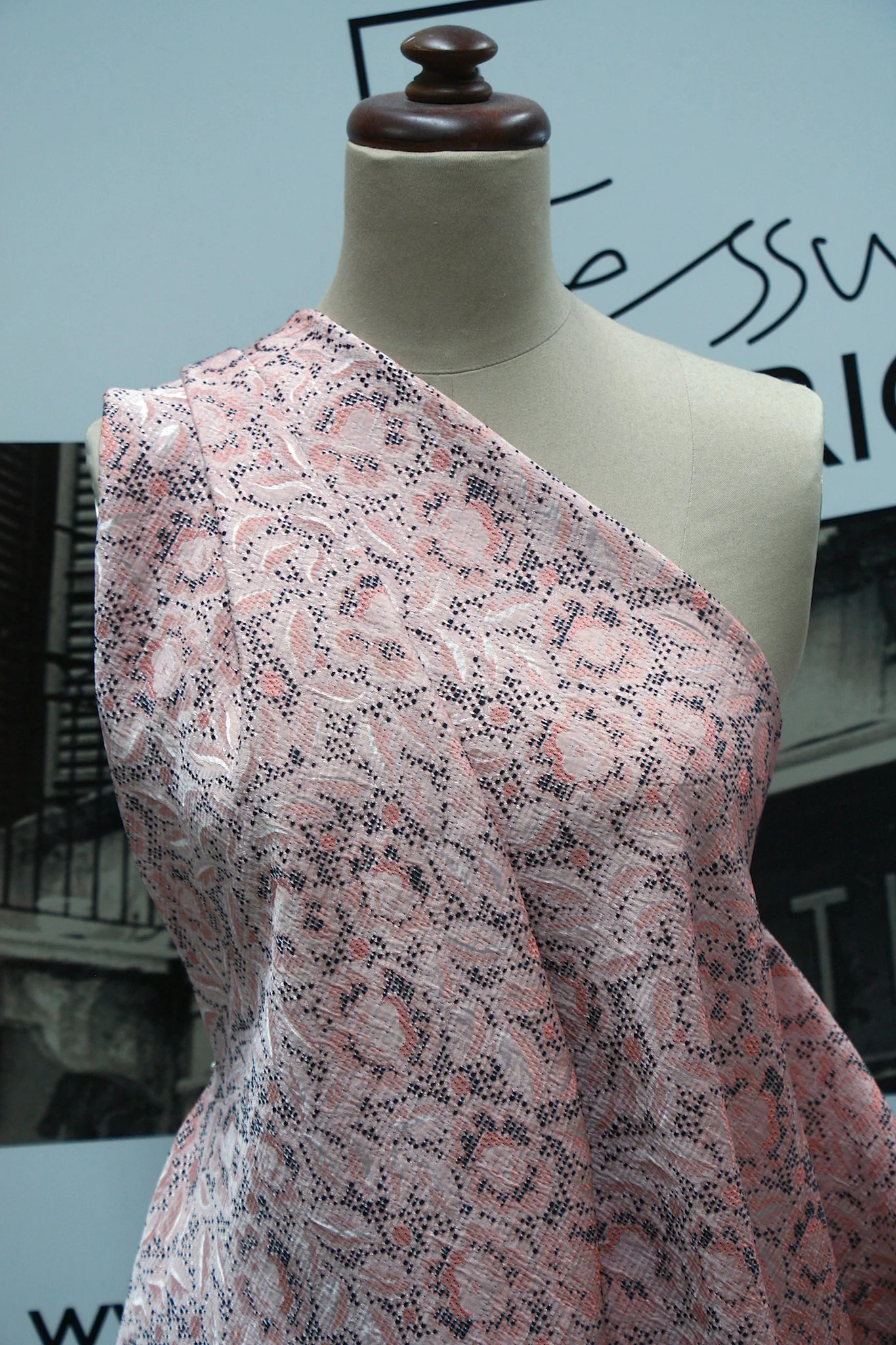 Mary Brocade - Image 4