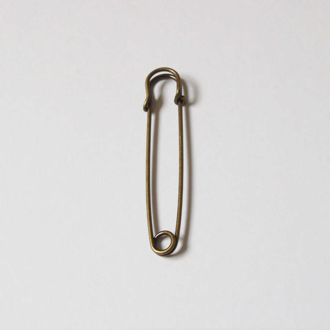 Matte Antique Gold Kilt Pin - 10cm (4") - Image 2