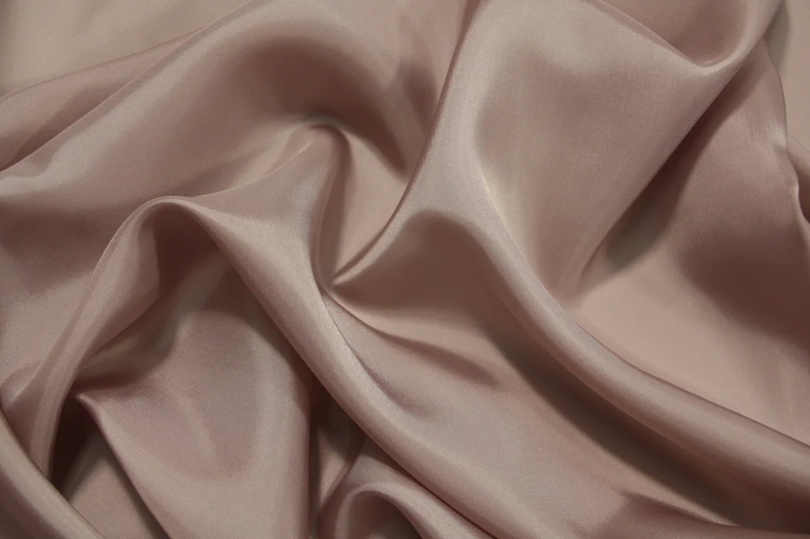 Mauve Rayon Lining (122cm wide) - Image 2