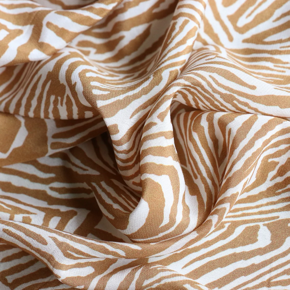 Maze Camel Silk CDC - Image 2