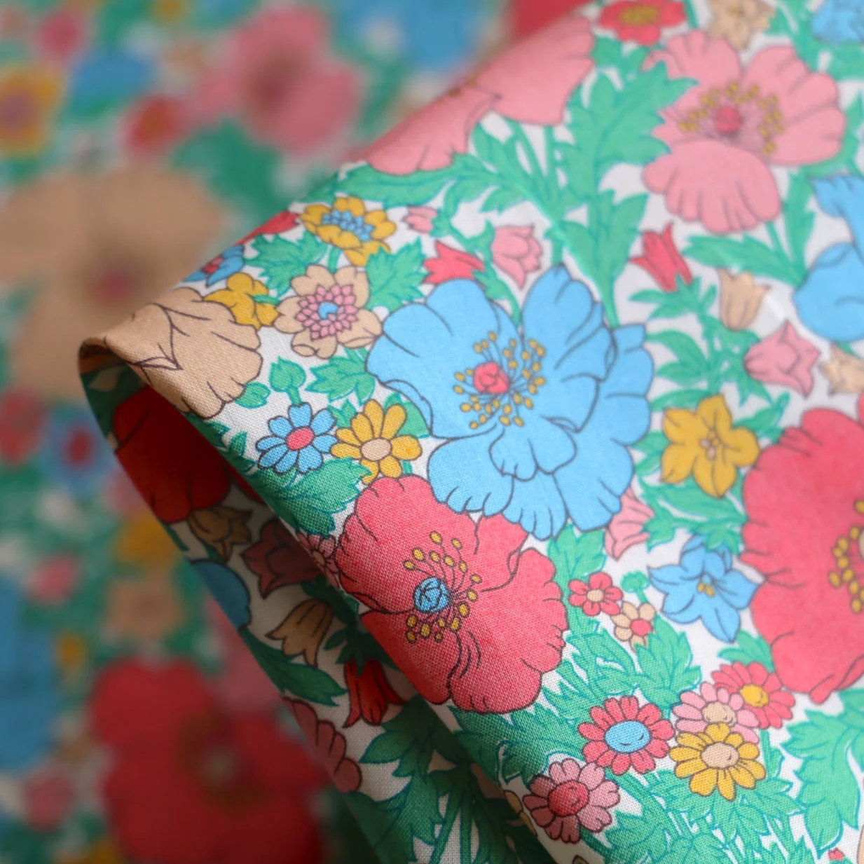 Meadow Song Aqua Liberty Tana Lawn™