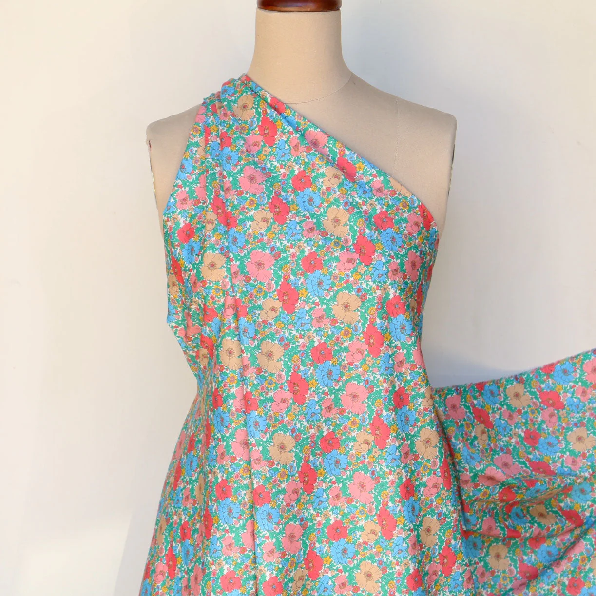 Meadow Song Aqua Liberty Tana Lawn™ - Image 5