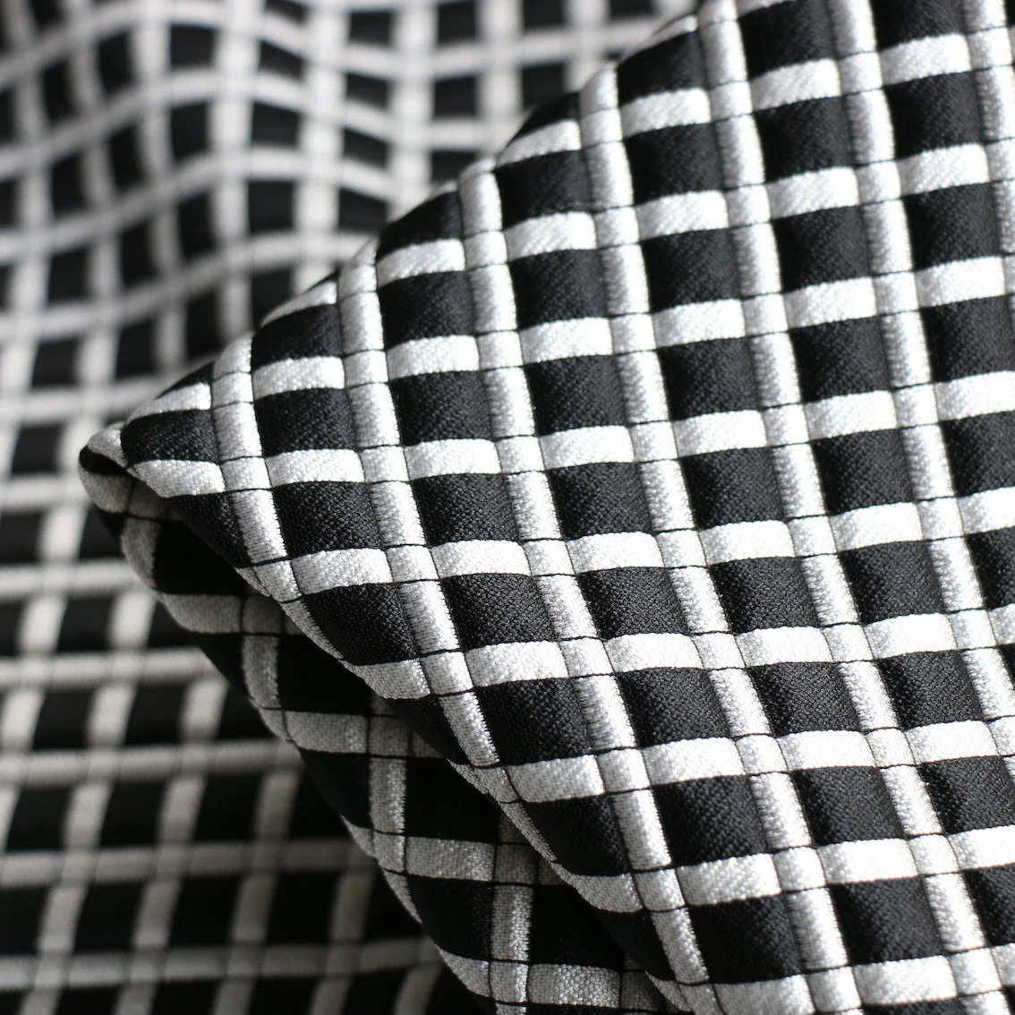 Metropolis Nero Jacquard