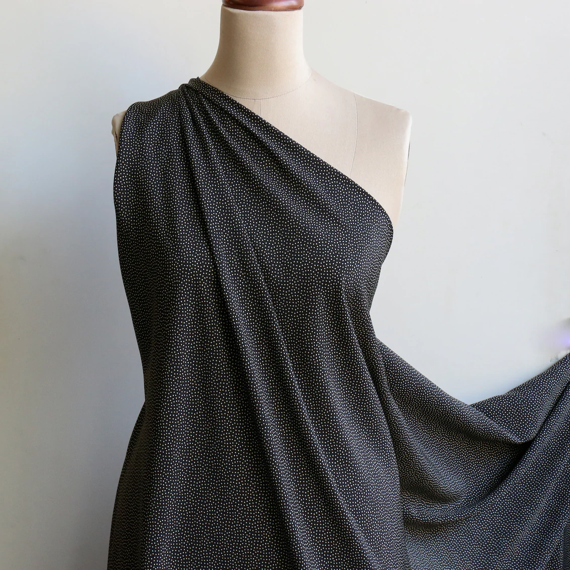 Micro Punto Black - Silk CDC - Image 3